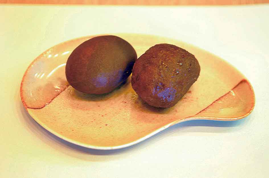 宮城県産のブランド米「みやこがね」を使った餅米